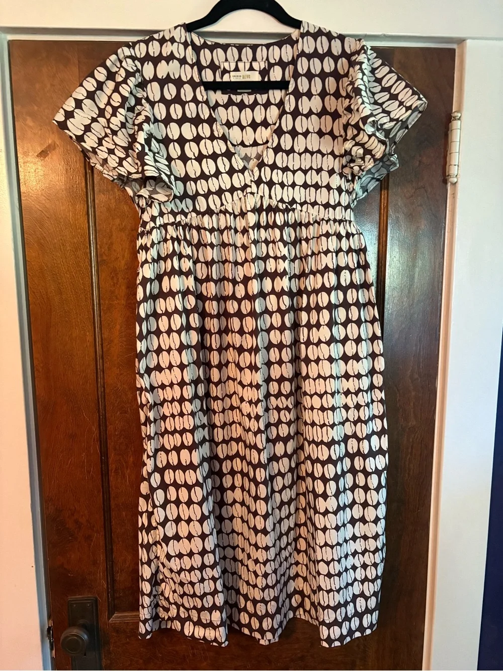 Anthropologie Maeve Printed Flutter-Sleeve Cotton Babydoll Midi Dress in Cocoa - Picture 5 of 11